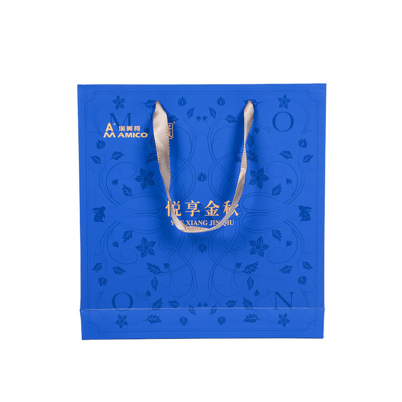 Bolsas de papel kraft verticales con temática navideña