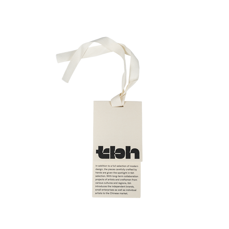 Etiquetas colgantes de cartón blanco de doble capa para embalaje de prendas