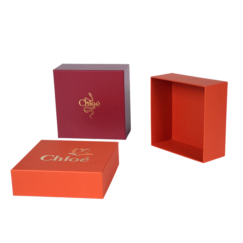 Caja de embalaje de cuidado de la piel de papel de diseño rígido con tapa extraíble de lujo con lámina de oro en relieve